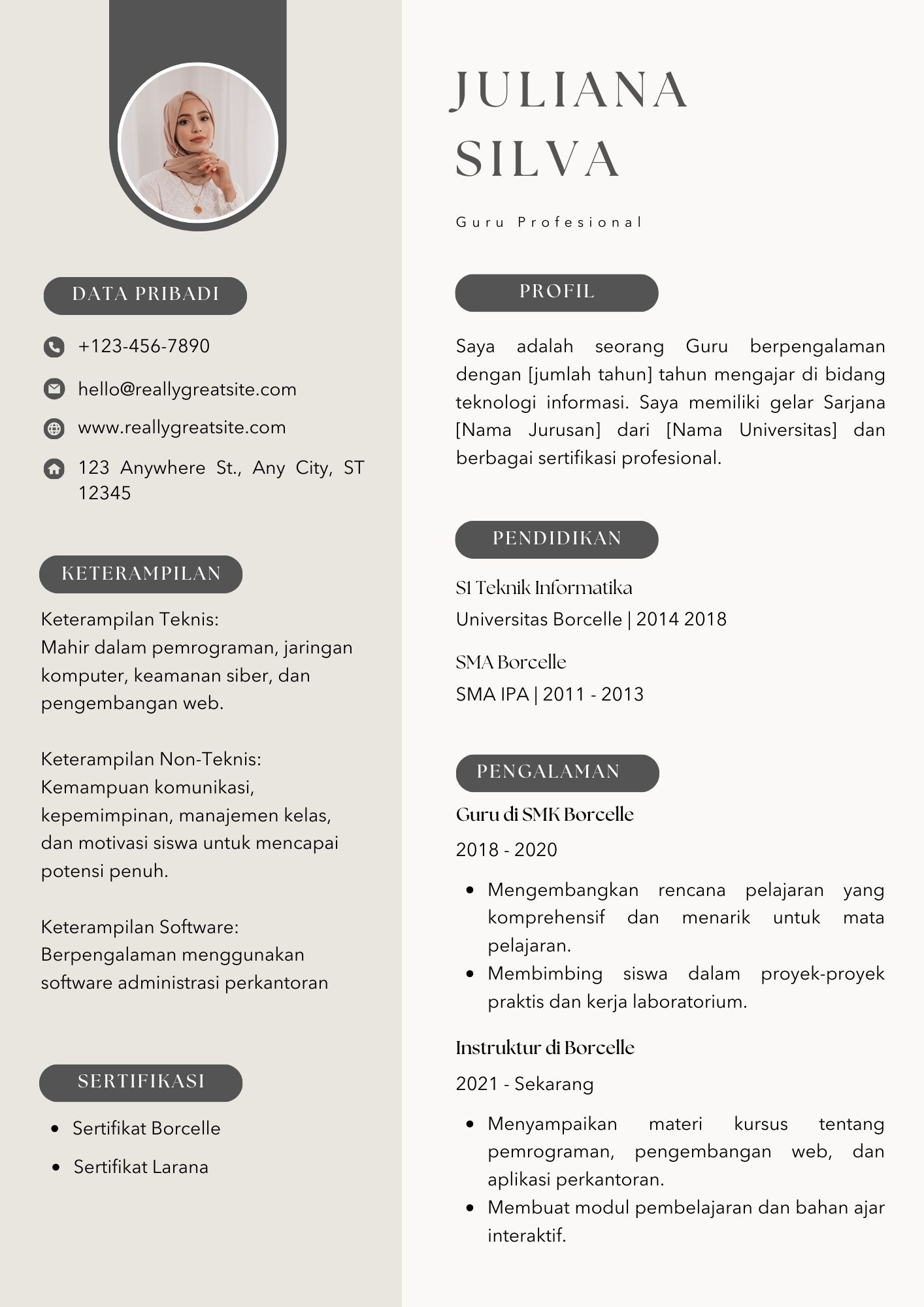 Template CV Canva.