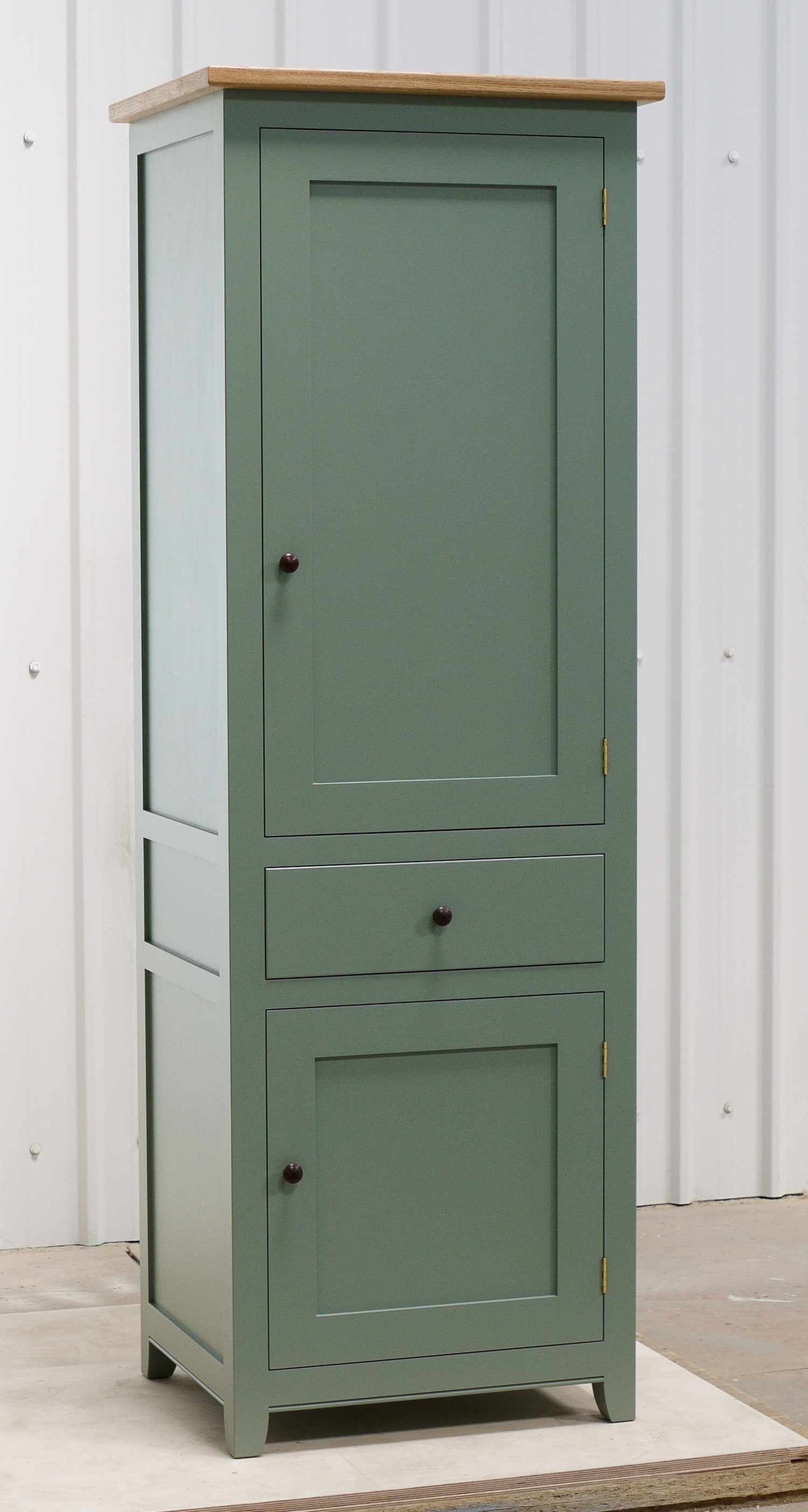 freestanding larder cupboard, single width, dovetailed draw, shaker style