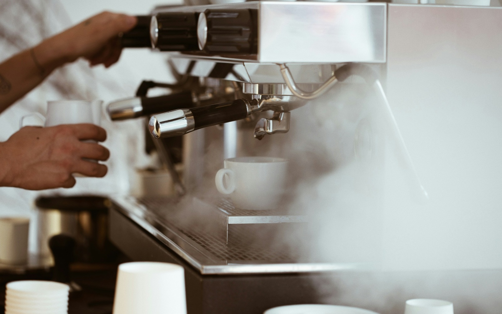 Osad z ekspresów do kawy możesz usunąć sodą oczyszczoną