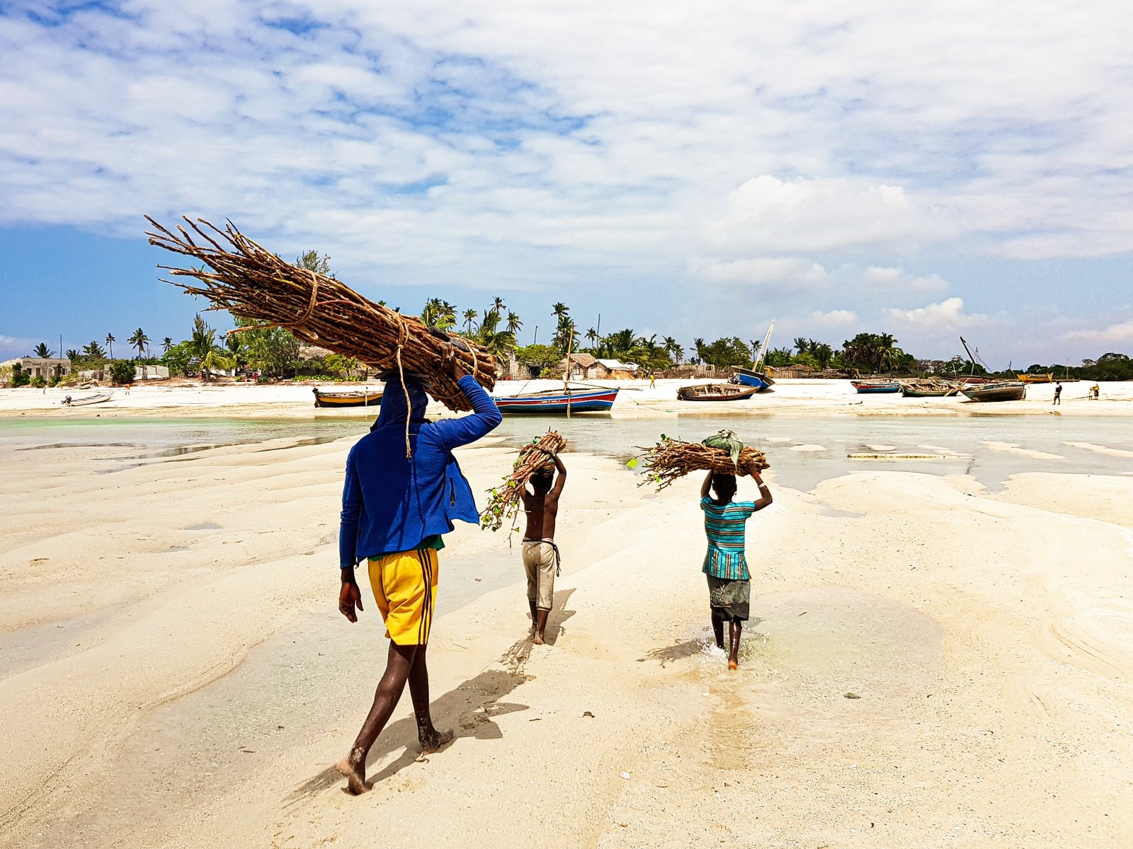 Mangrove forests, coral reefs, crystal clear water, wildlife, rich history and culture making the Quirimbas as one of the most exciting and beautiful destinations in Mozambique!