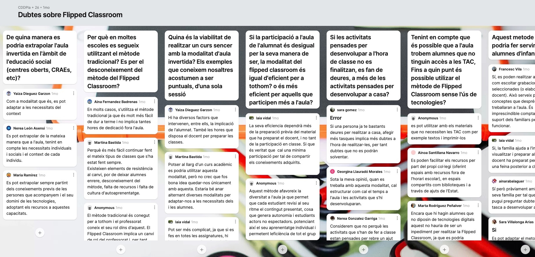 Captura de pantalla de Padlet (preguntes sobre flipped classroom)