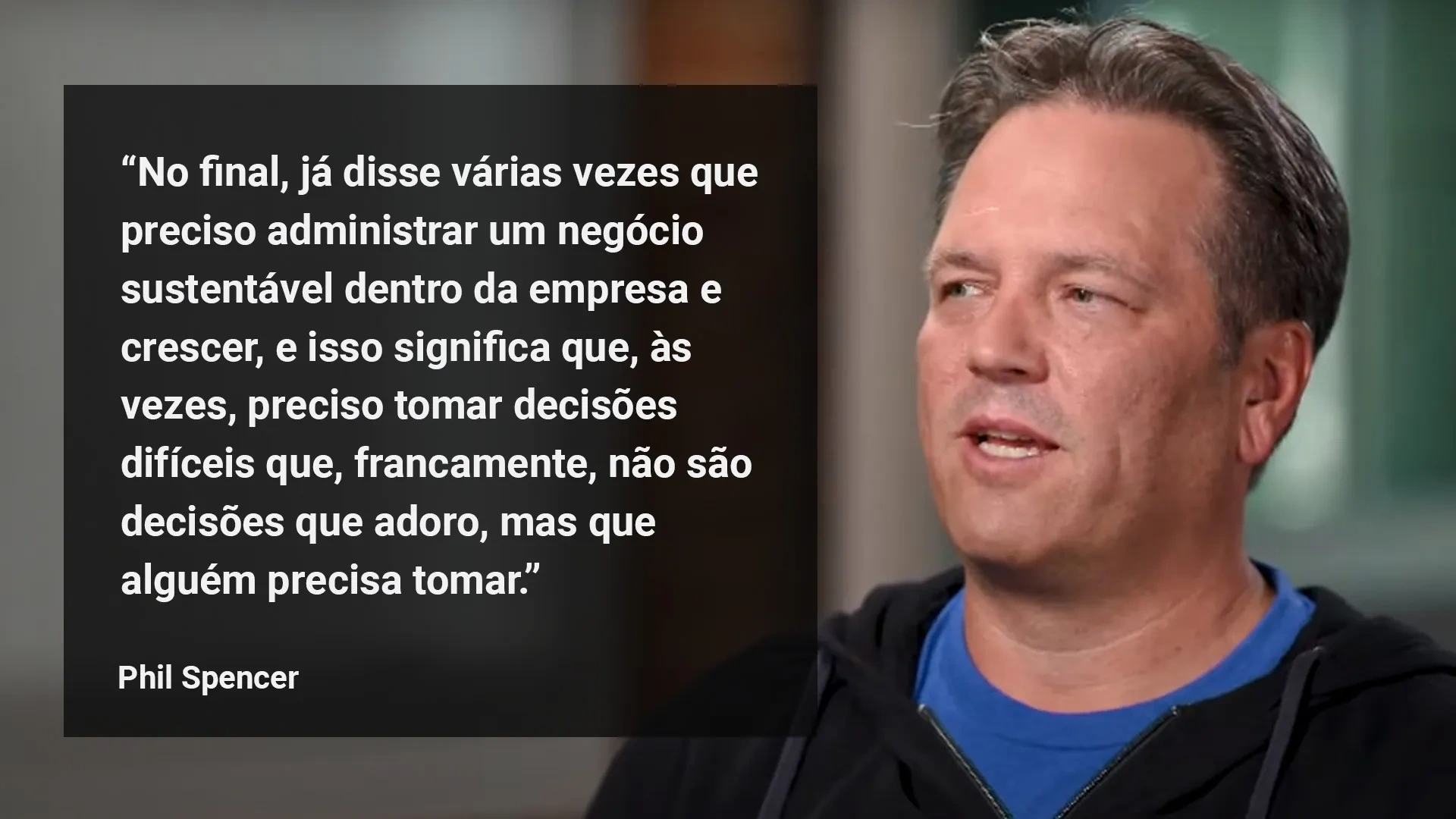 A esquerda, texto de um comentário de Phil Spencer que diz o seguinte:  