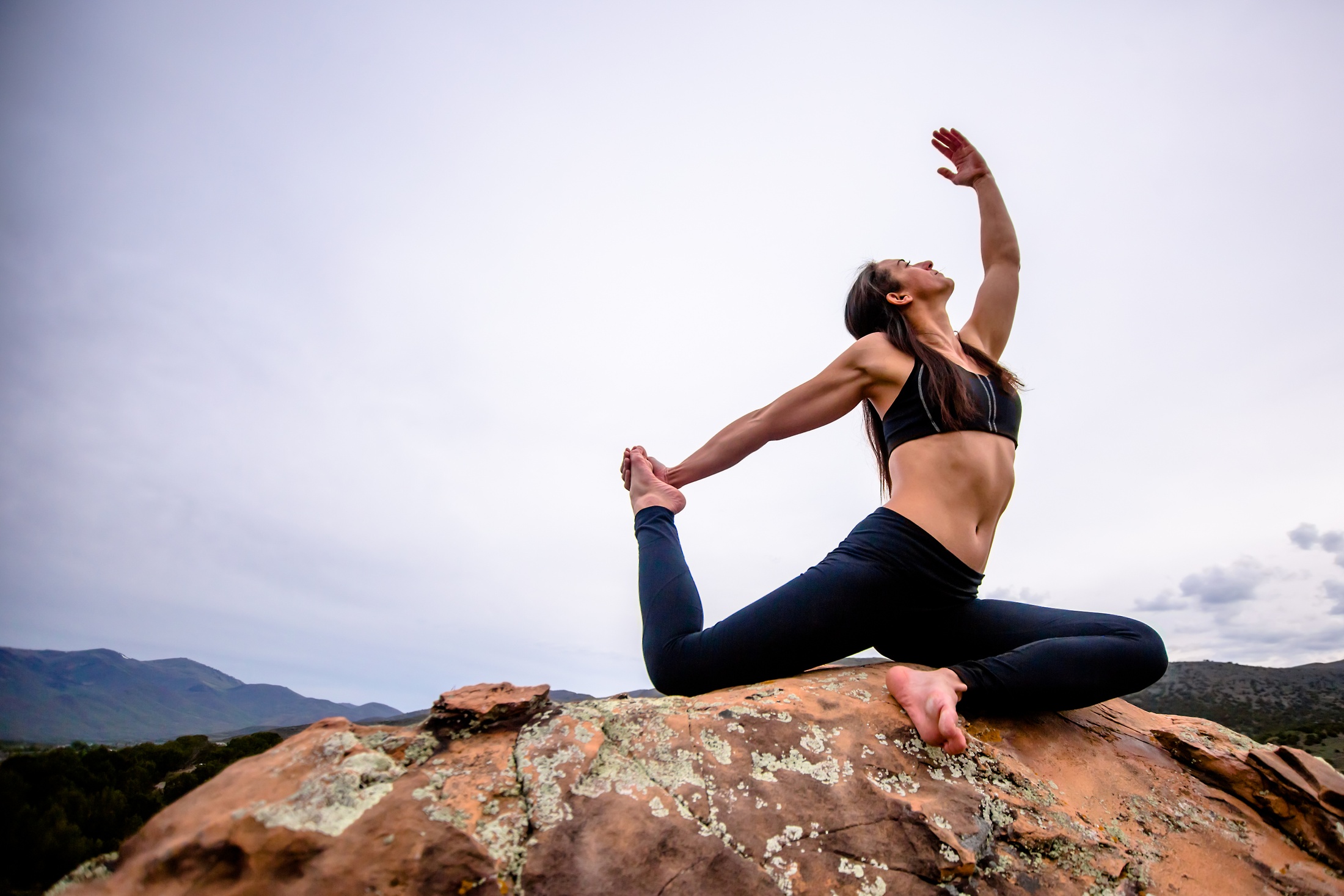 Lynn Neil - Ekapadarajakapotasana (Mermaid Pose)