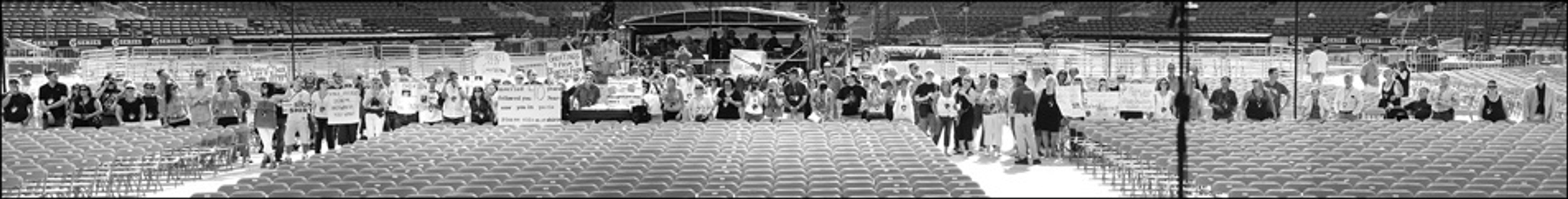 Soundcheck crowd at Yankee Stadium, NYC, 15-Jul-11