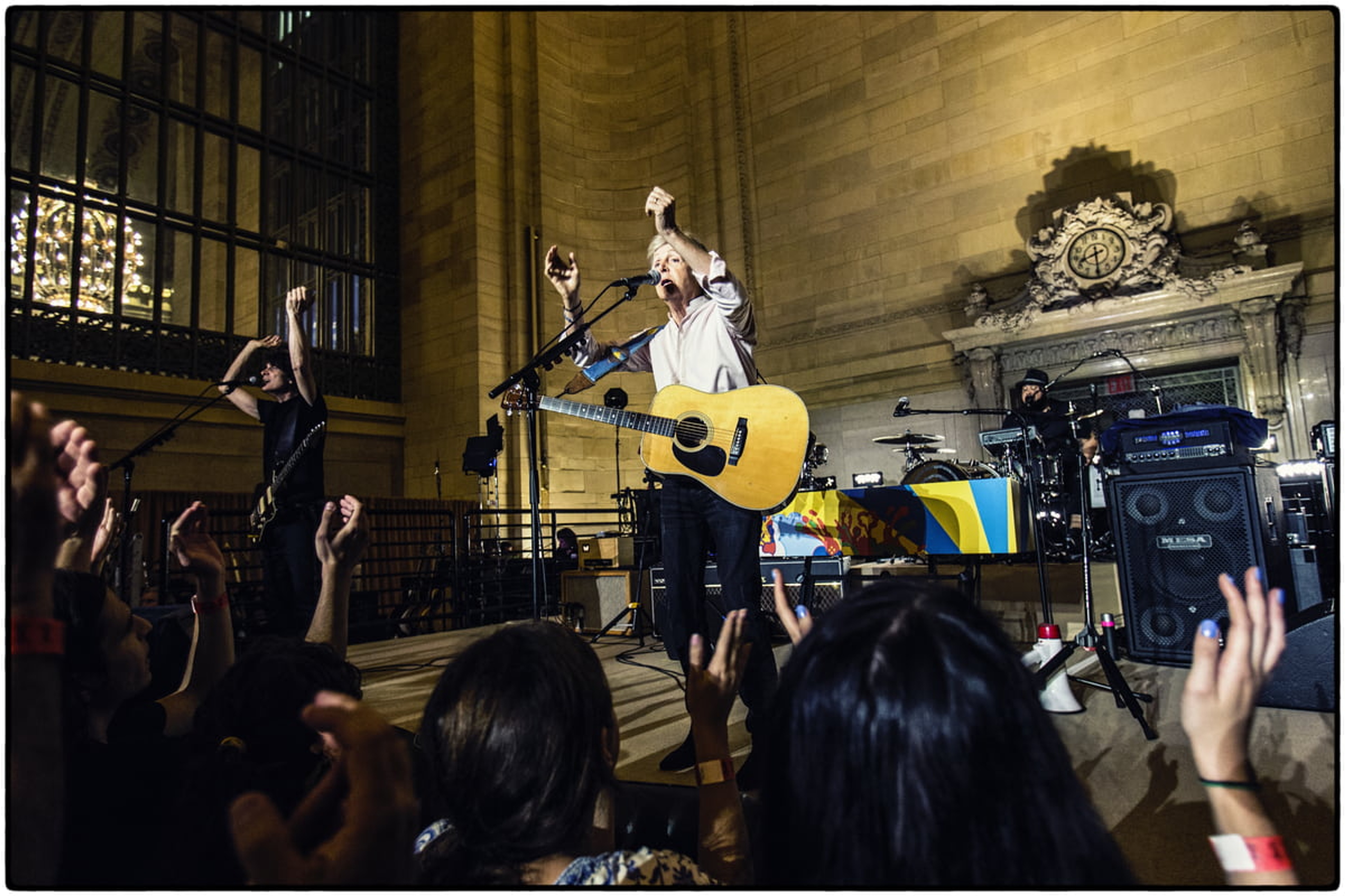 Grand Central Station was brought to a standstill when Paul played a surprise gig in the Vanderbilt Hall to celebrate the release of Egypt Station. 7th September 2018. 