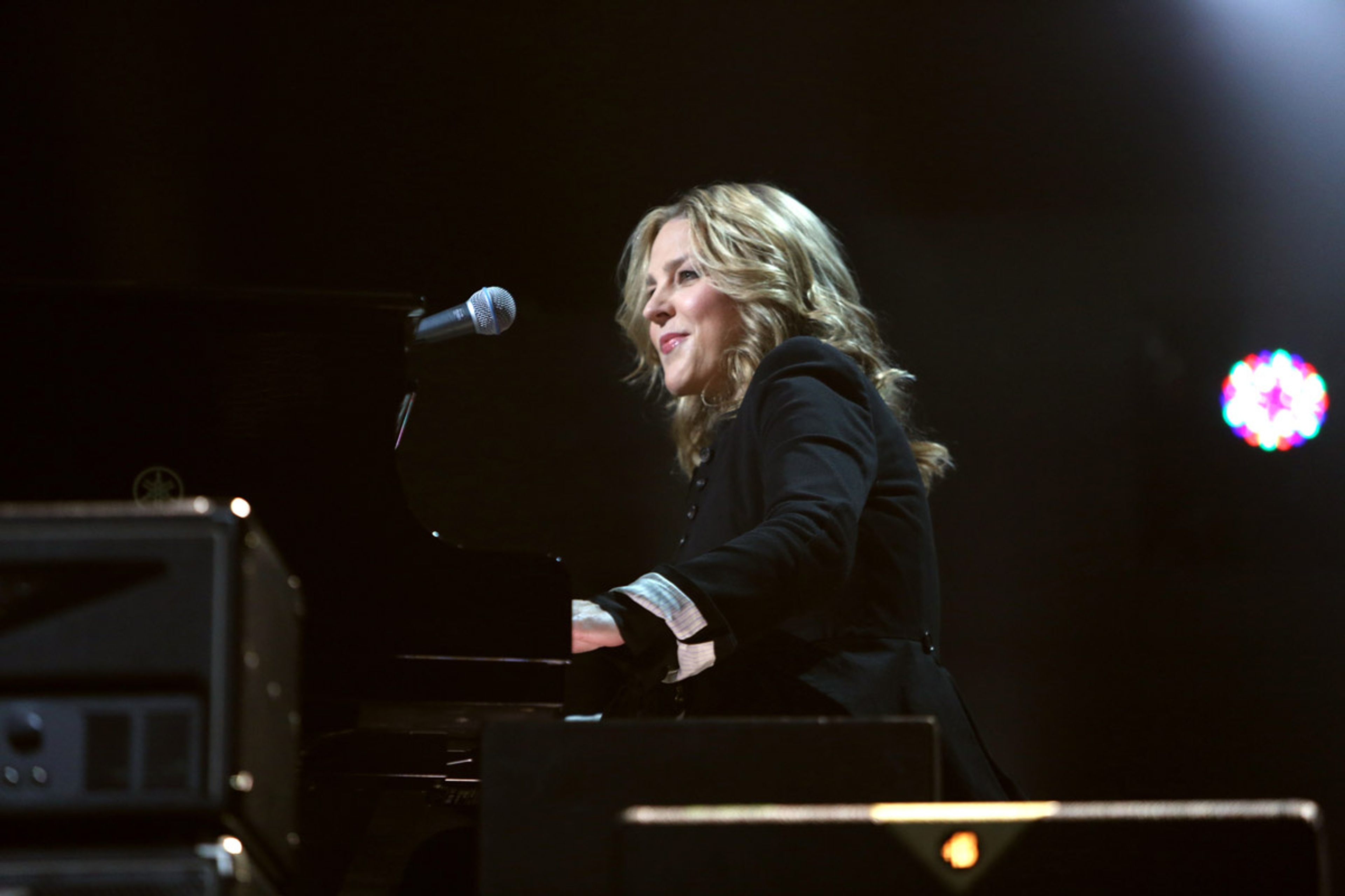 Diana Krall on piano during 'My Valentine', 12-12-12 Hurricane Sandy Benefit, Madison Square Garden, NYC, 12th December 2012