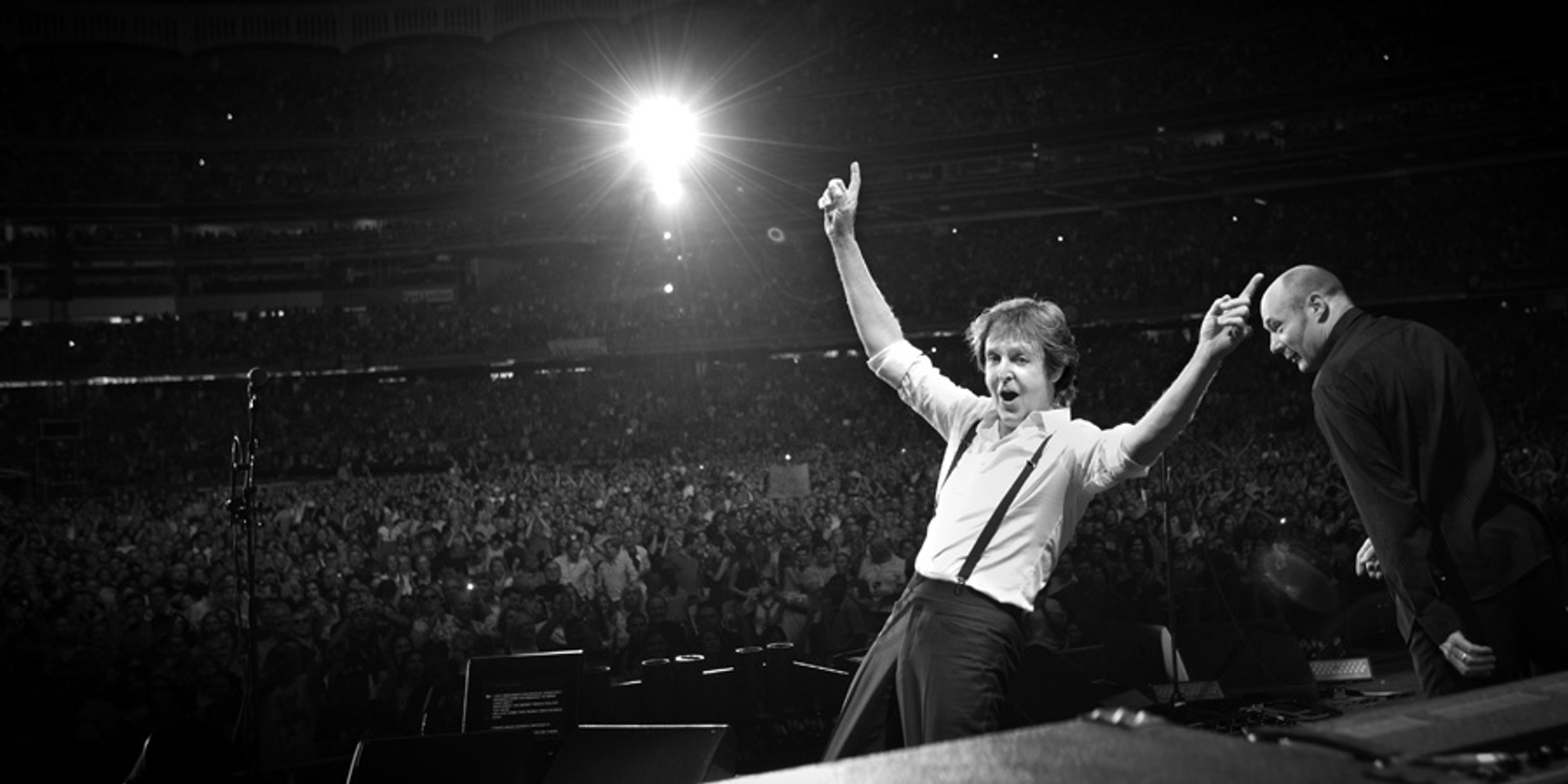 Paul kicks off his 'On The Run' tour at Yankee Stadium, NYC, 15-Jul-11