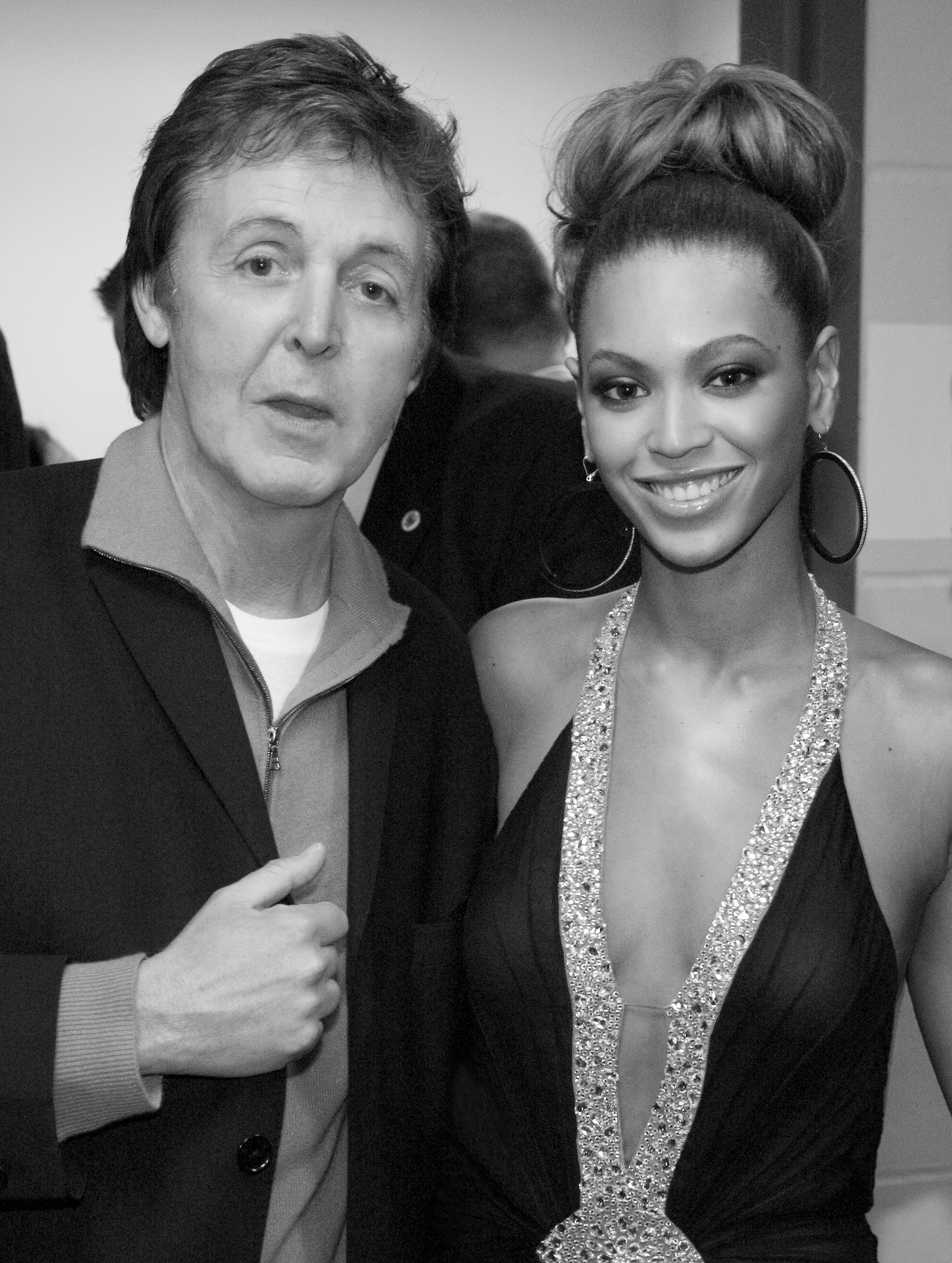 Black and white photo Paul McCartney and Beyoncè Knowles Carter at the Grammys