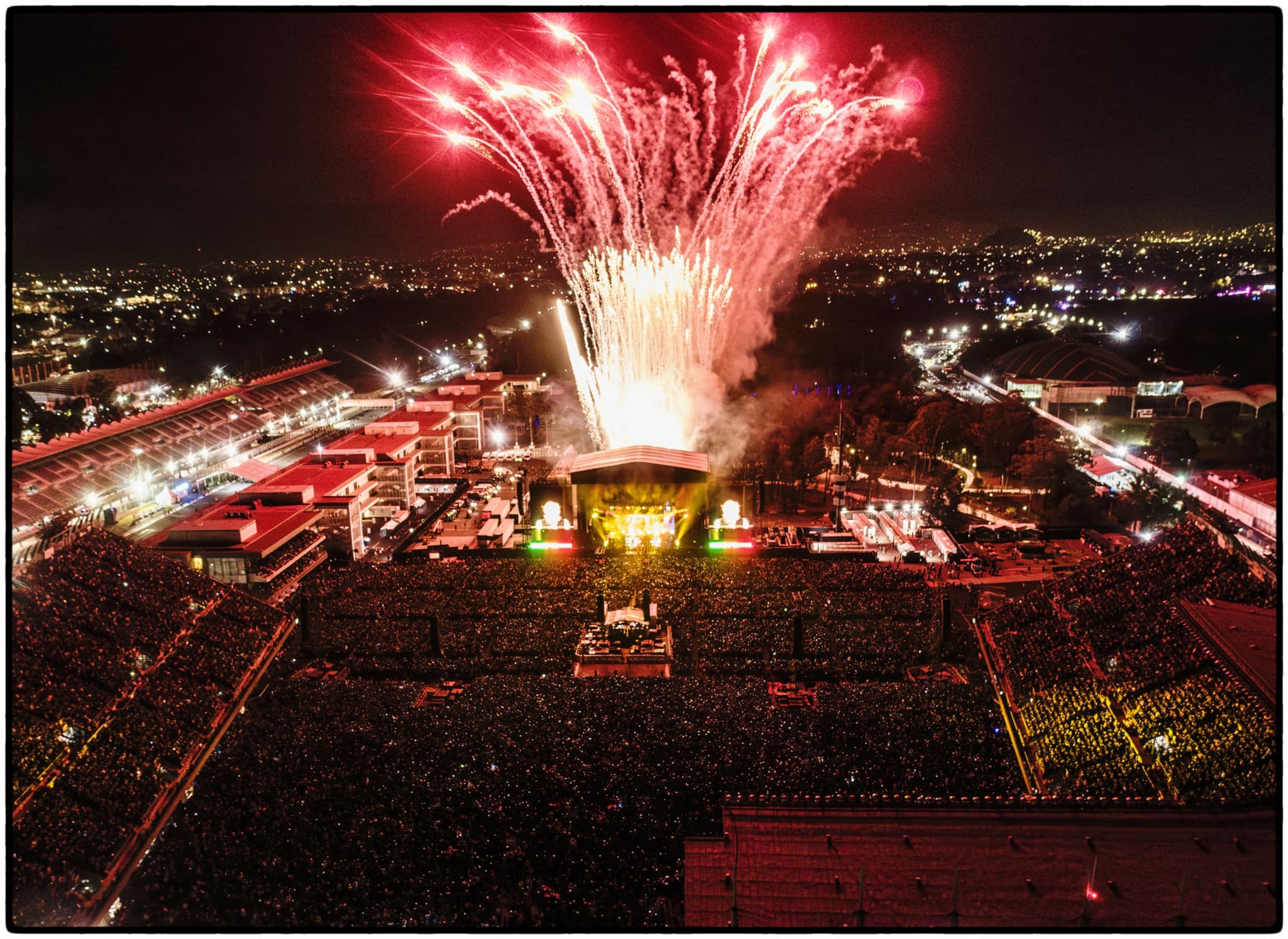 Photograph of the explosive finale of Paul's GOT BACK tour at Foro Sol in Mexico City