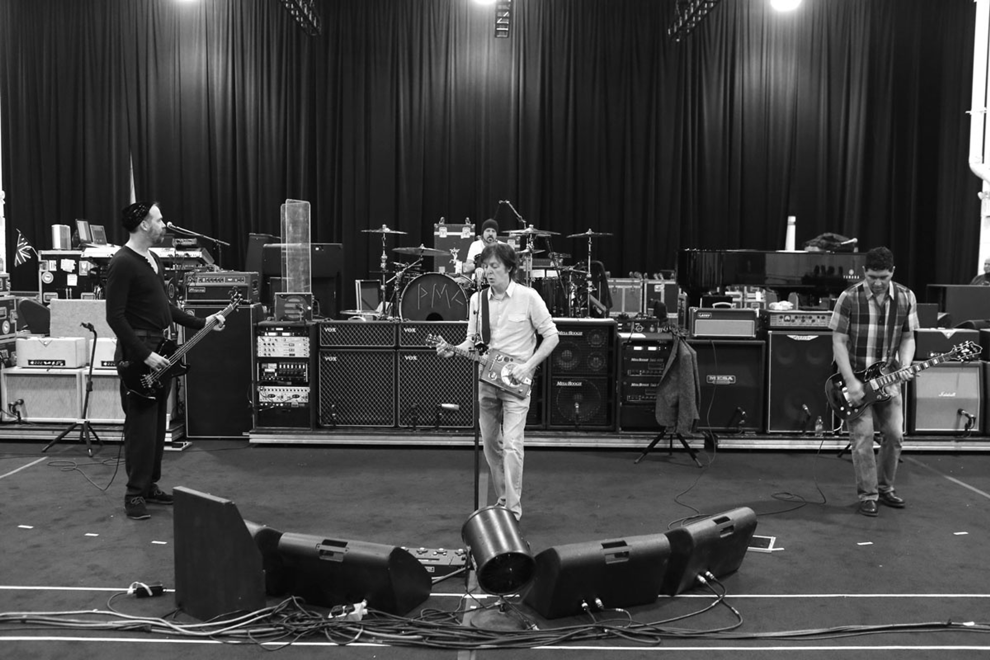 Paul rehearsing with (from l-r) Krist Novoselic, Dave Grohl and Pat Smear, 12-12-12 Hurricane Sandy Benefit, Madison Square Garden, NYC, 10th December 2012