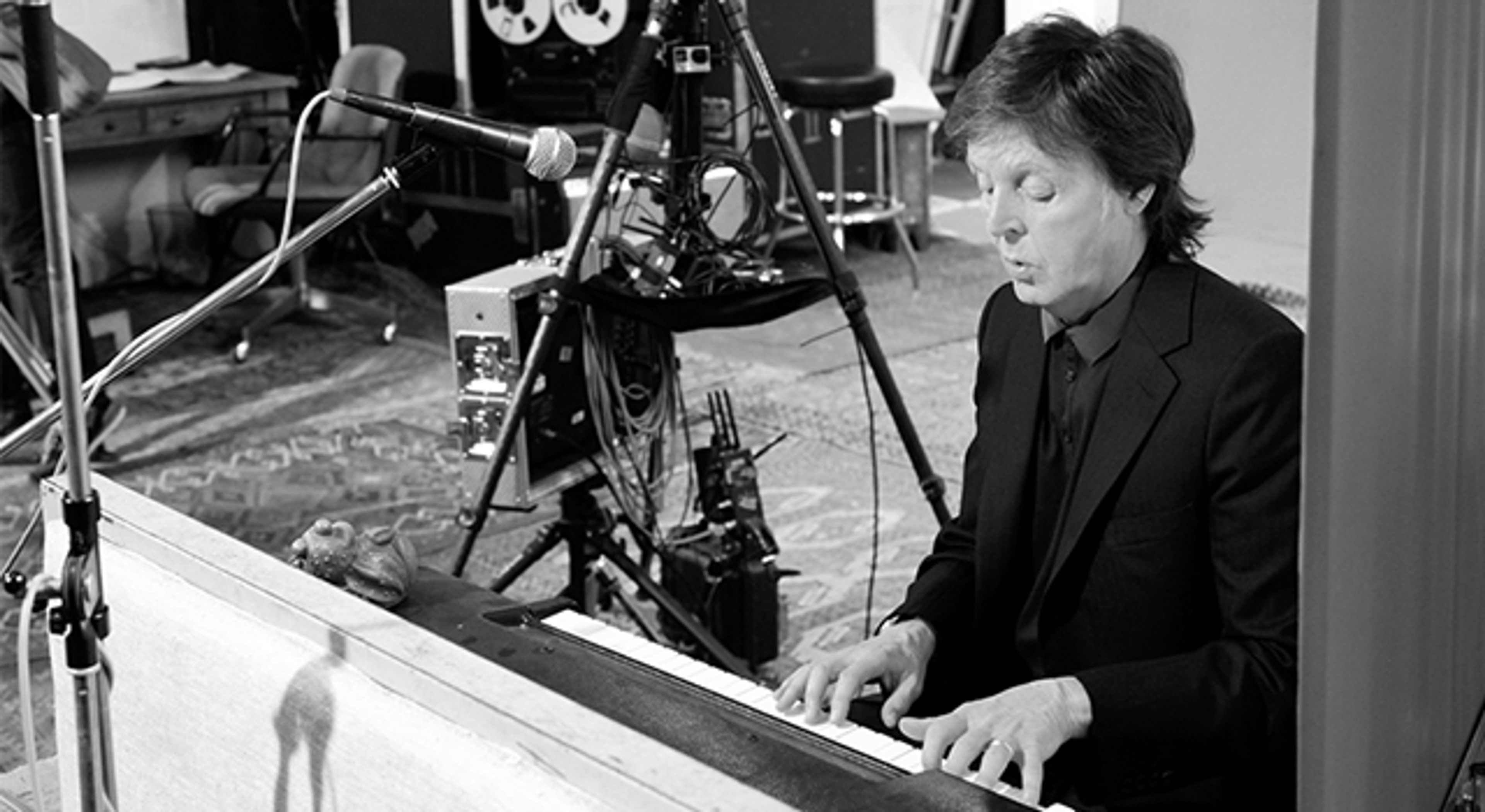Paul Launches New ‘Pure McCartney VR’ Documentary Series