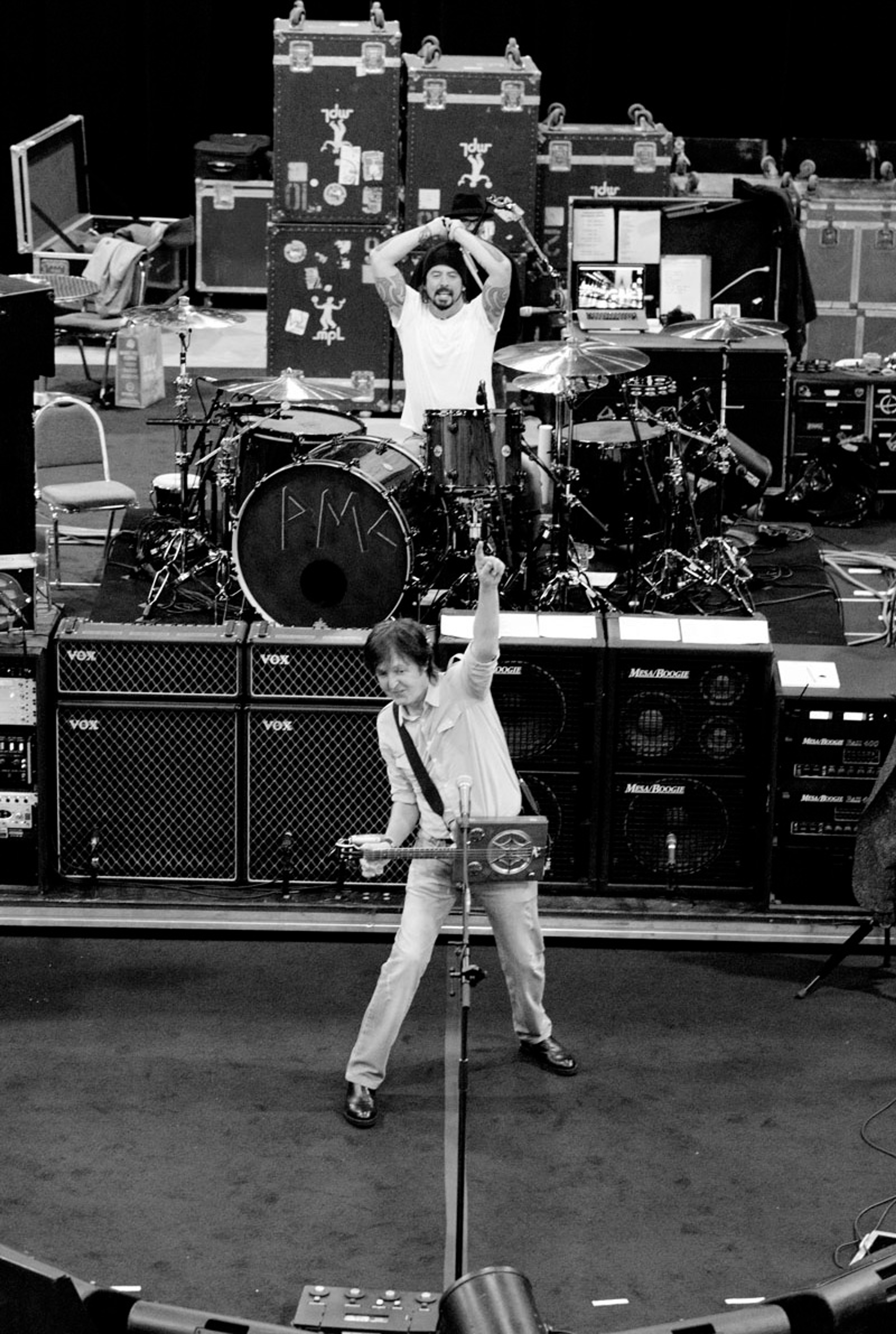 Paul and Dave Grohl at 12-12-12 rehearsals, 12-12-12 Hurricane Sandy Benefit, Madison Square Garden, NYC, 10th December 2012
