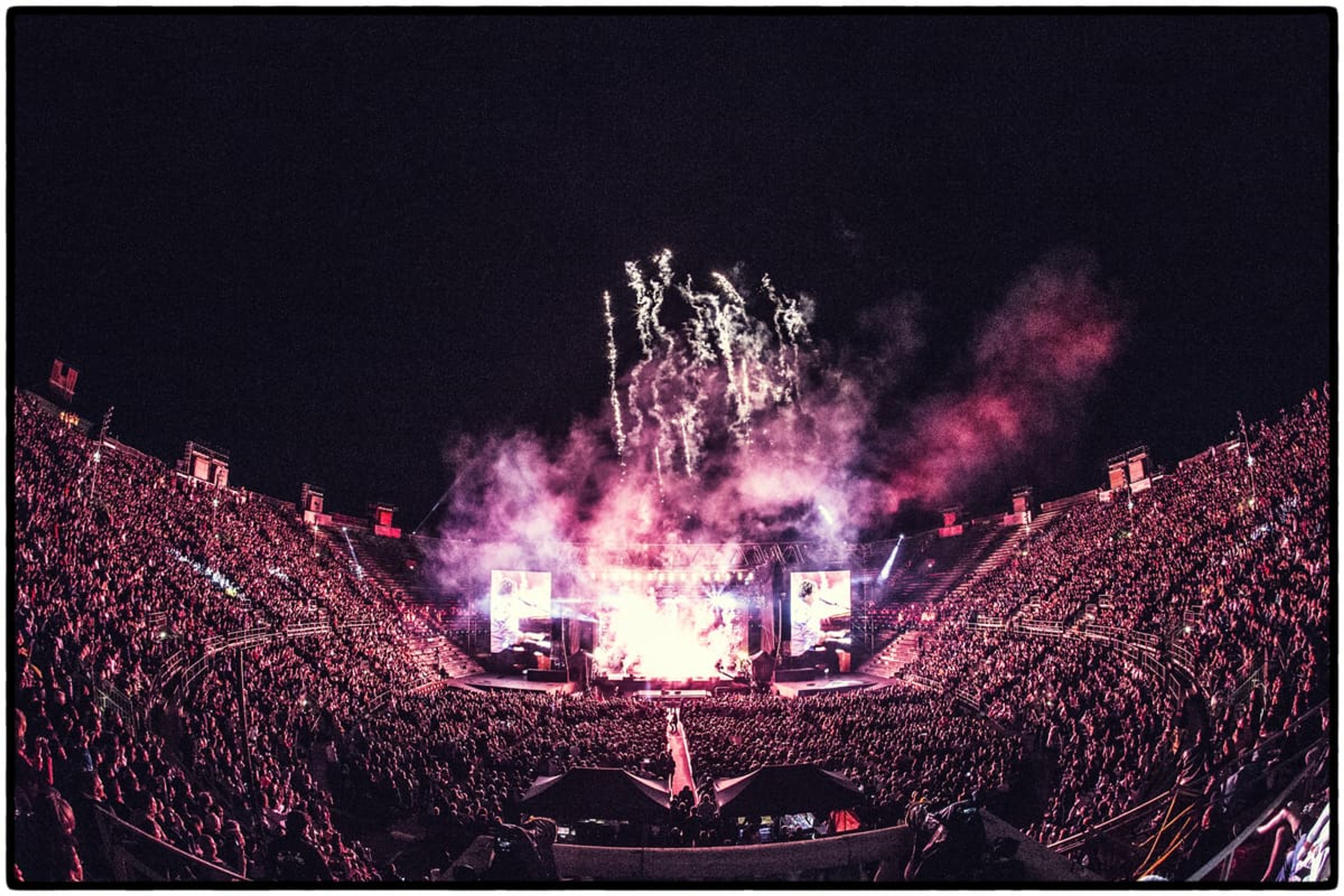 Paul and the band performing 'Live and Let Die', Roman Amphitheatre, Verona, June 25th 2013