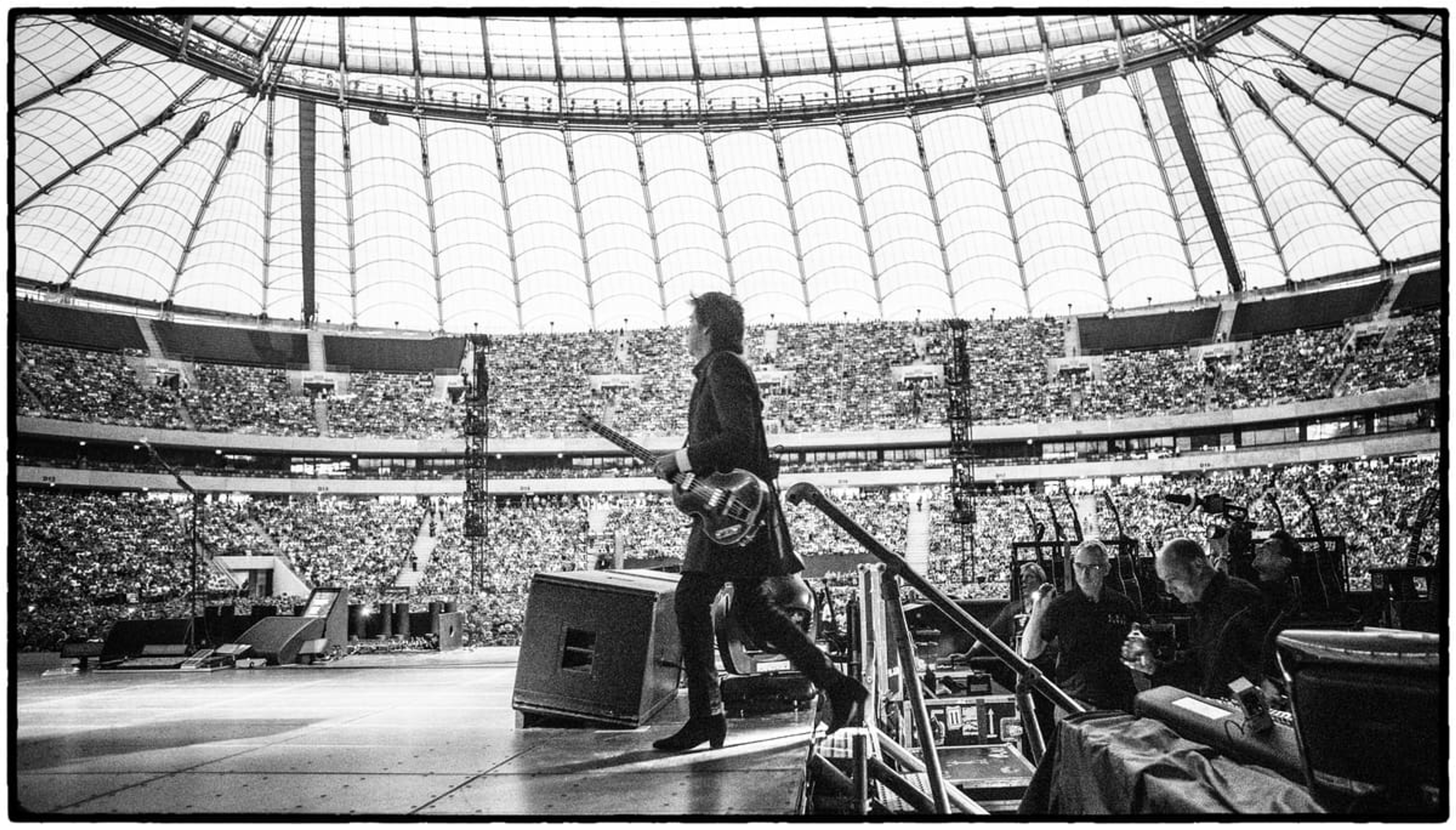Paul coming on stage, National Stadium, Warsaw, 22nd June 2013