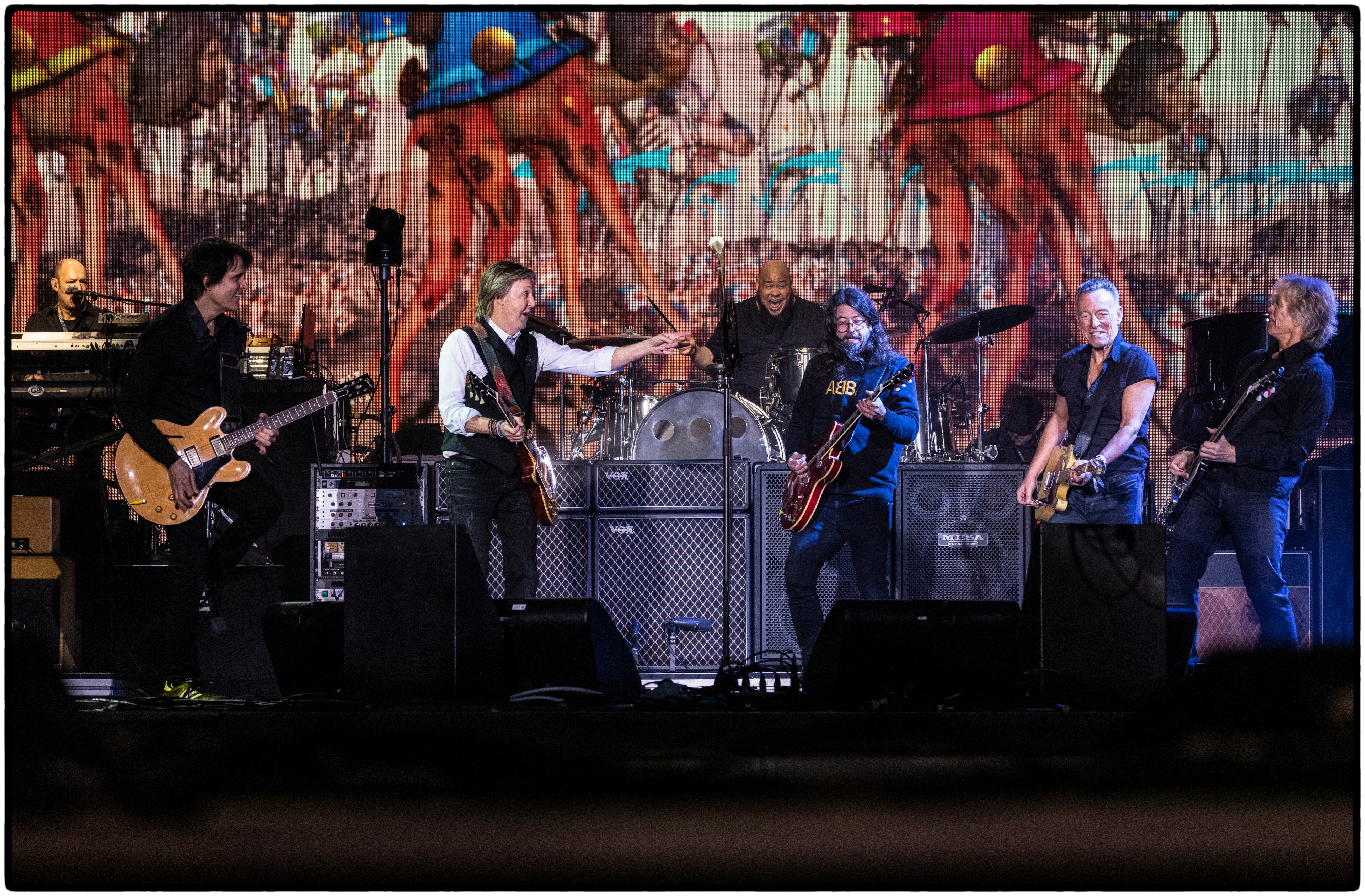 Paul and the band play with Dave Grohl and Bruce Springsteen at Glastonbury