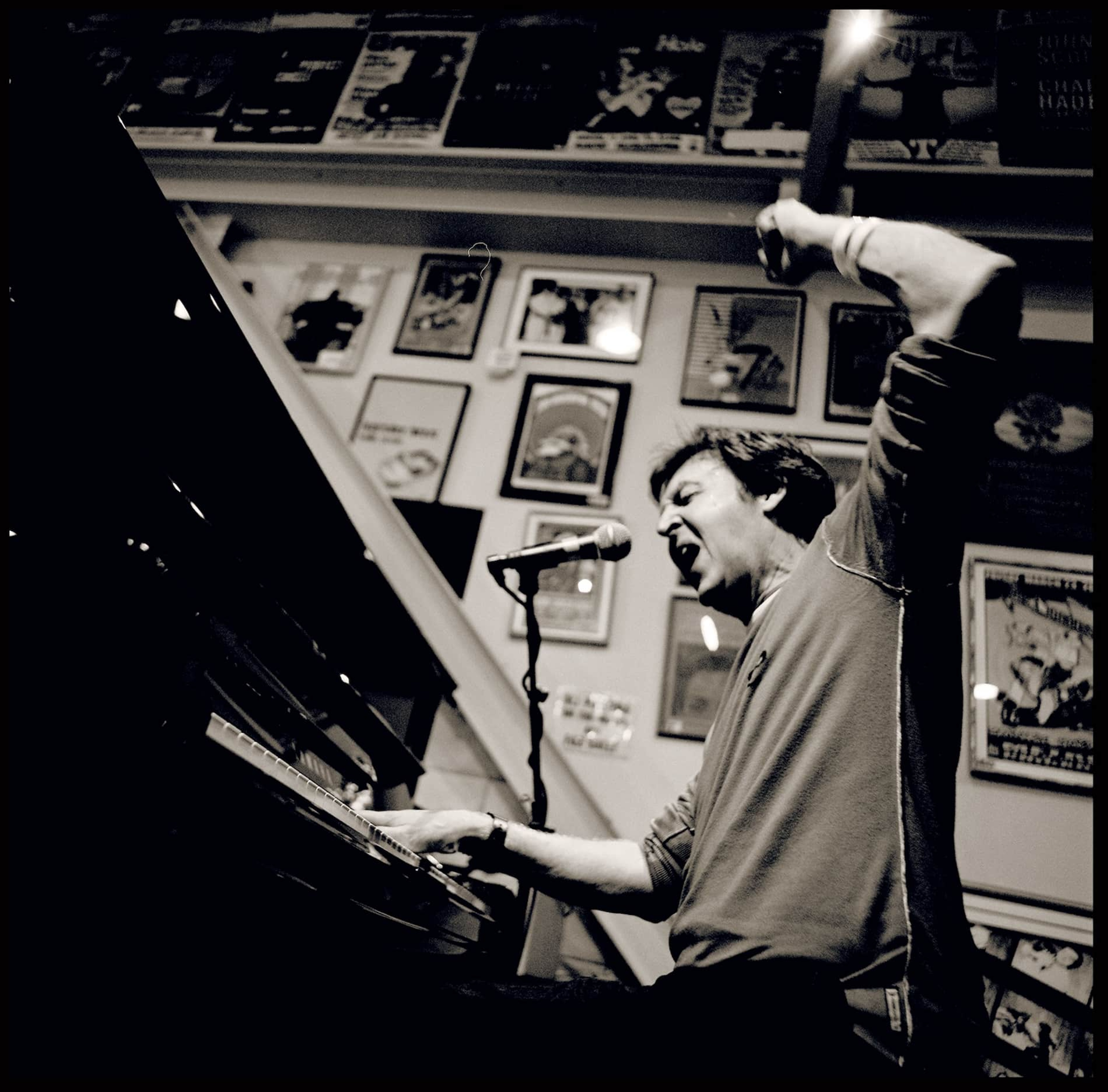 Photo of Paul at the piano during his in-store performance at Amoeba Hollywood 