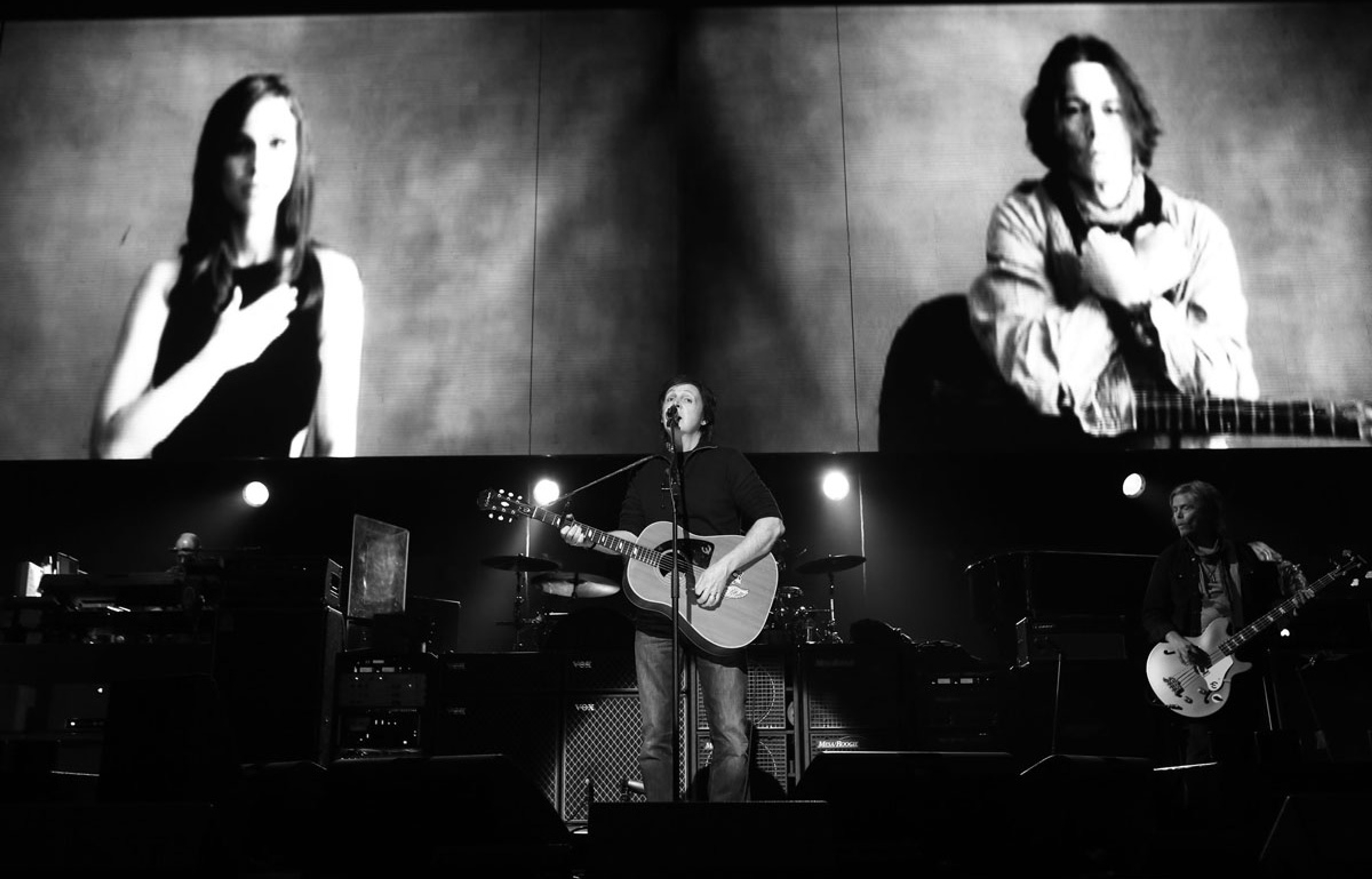 Wix, Paul and Brian at rehearsals with Natalie Portman and Johnny Depp on the screens, 12-12-12 Hurricane Sandy Benefit, Madison Square Garden, NYC, 11th December 2012
