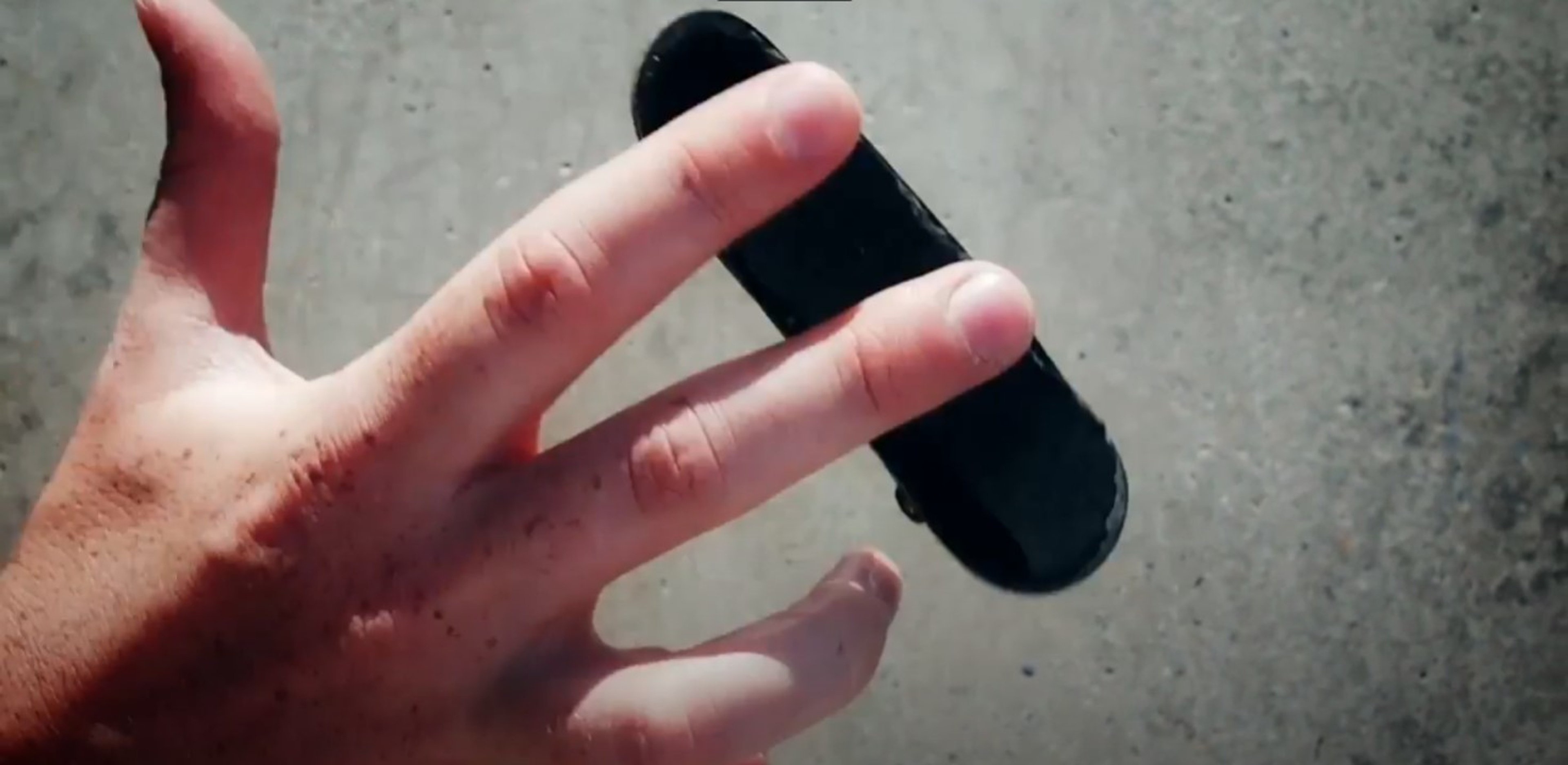 That Time I went on a Professional Fingerboard Tour