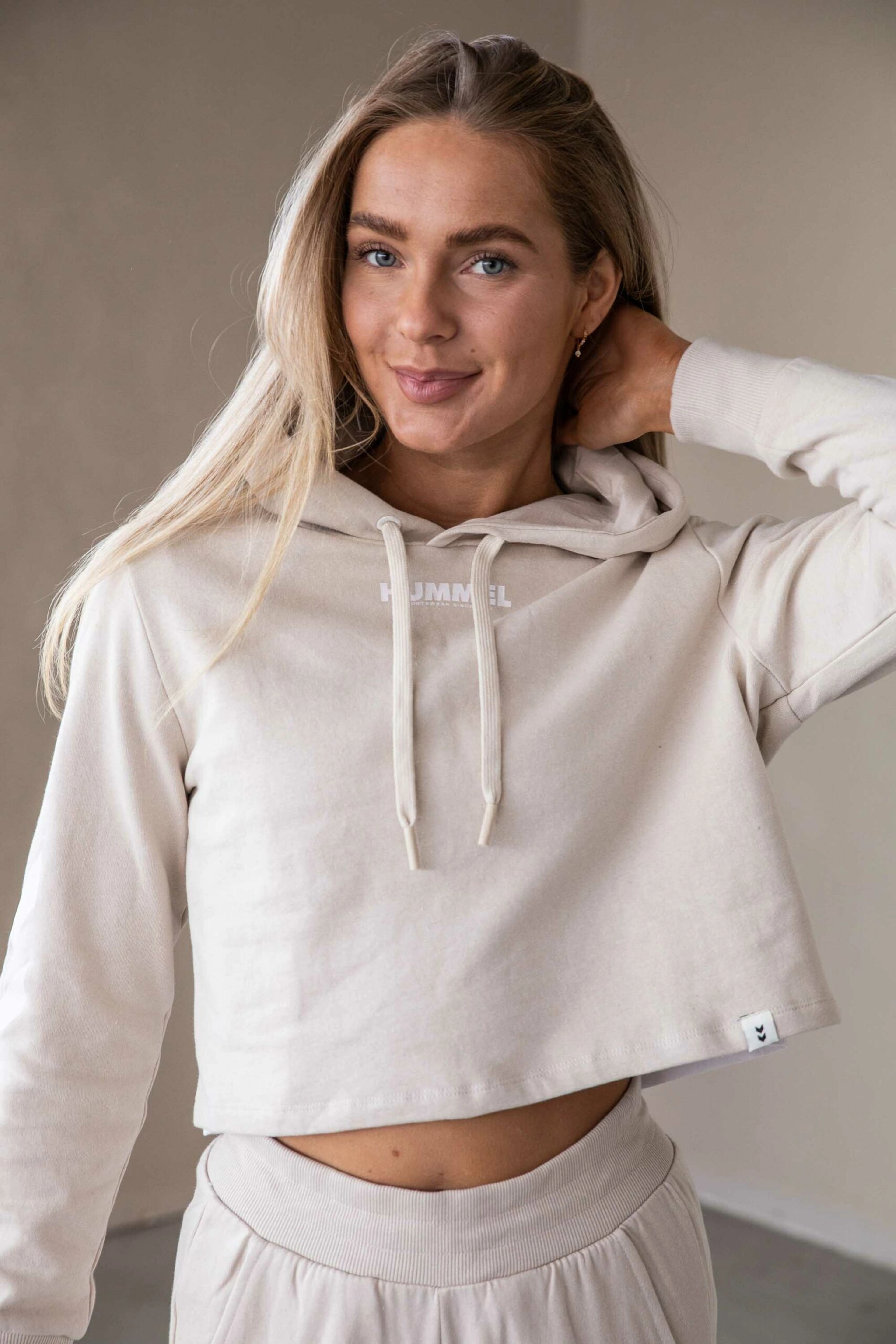 Legacy Woman Cropped Hoodie