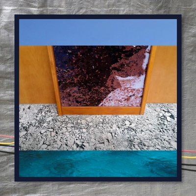 Isaac Sullivan NFT, Al Ain (2020-22), Generative NFT and oil on canvas, duration: 16 sec, painting size 51 x 51 cm.