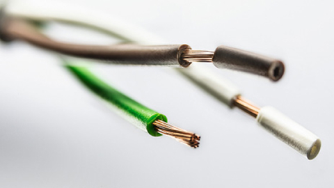 Unitate de dezizolare cabluri