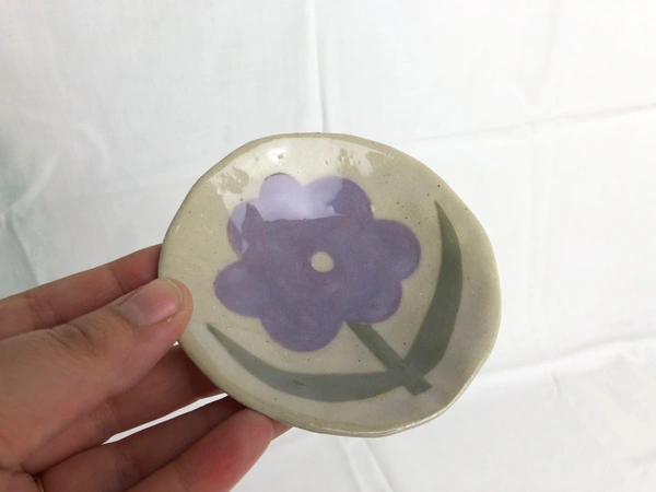 Coupelle fleur violette