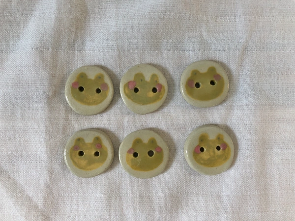 Boutons grenouille 