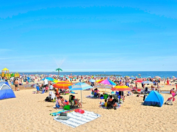 nyc-beaches-on-4th-july.jpg