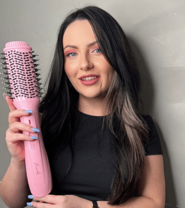 Our_salon_stylists_share_why_everyone_should_own_these_tools_Mermade_Blow_Dry_Brush_min.png
