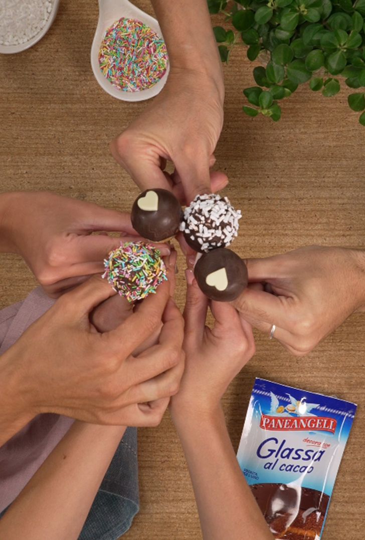 Trucchetti per decorare con la Glassa al cioccolato