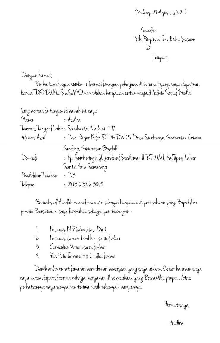 13 Contoh Surat Lamaran Kerja Tulis Tangan & Tips Membuatnya