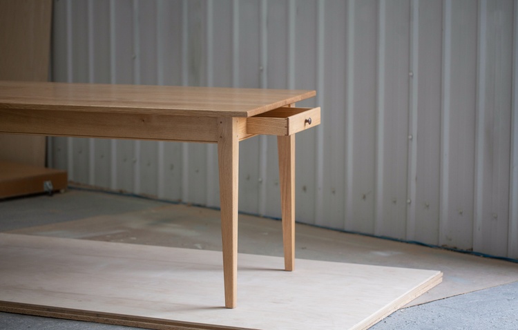 oak kitchen / dining table, shaker style, tapered legs, dovetailed end-rail draw, doweled mortise and tenon joinery