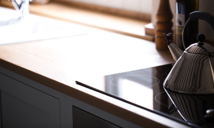 Shaker style kitchen, hand-painted, full-stave Oak worktops, dovetailed draws running on full extension runners