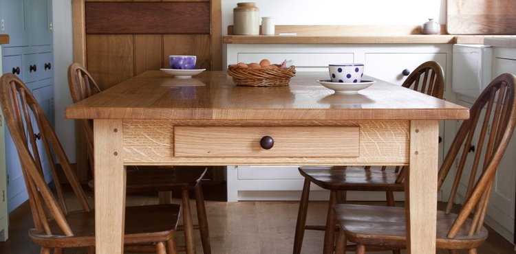 oak kitchen / dining table, shaker style, tapered legs, dovetailed end-rail draw