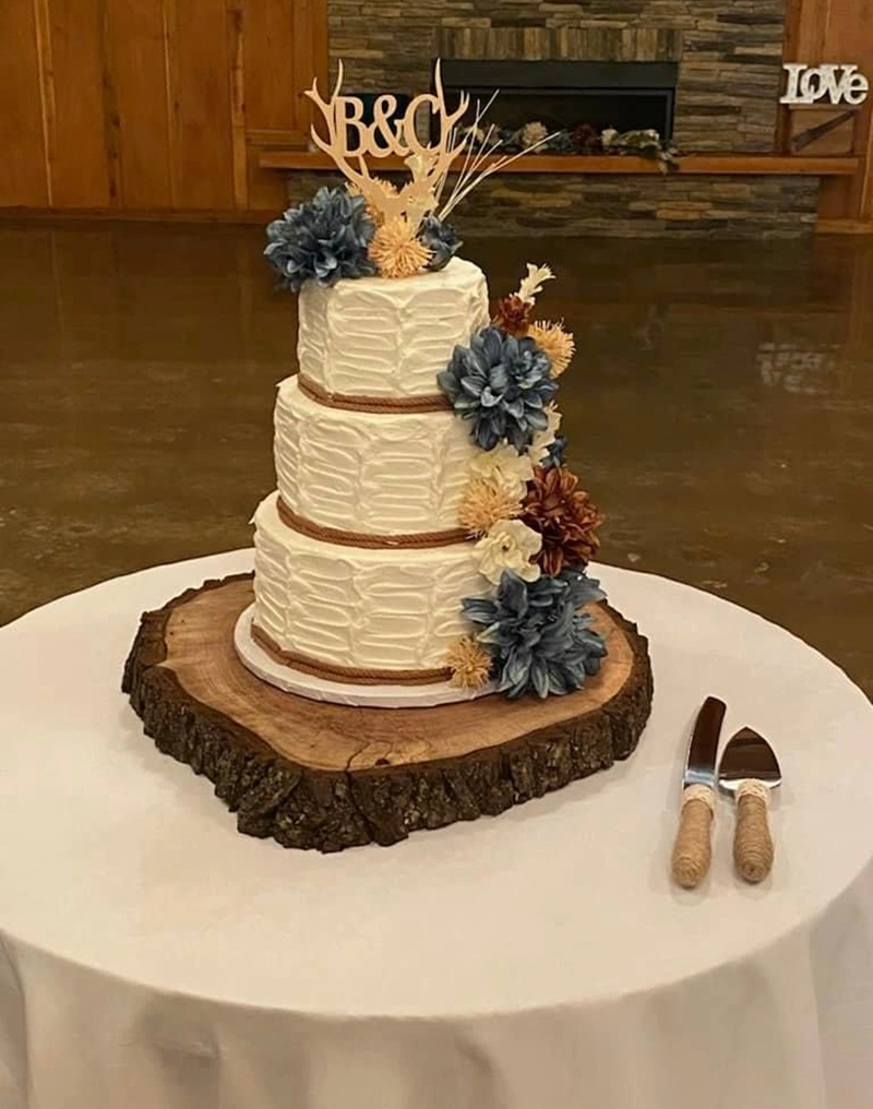 The wedding cake!