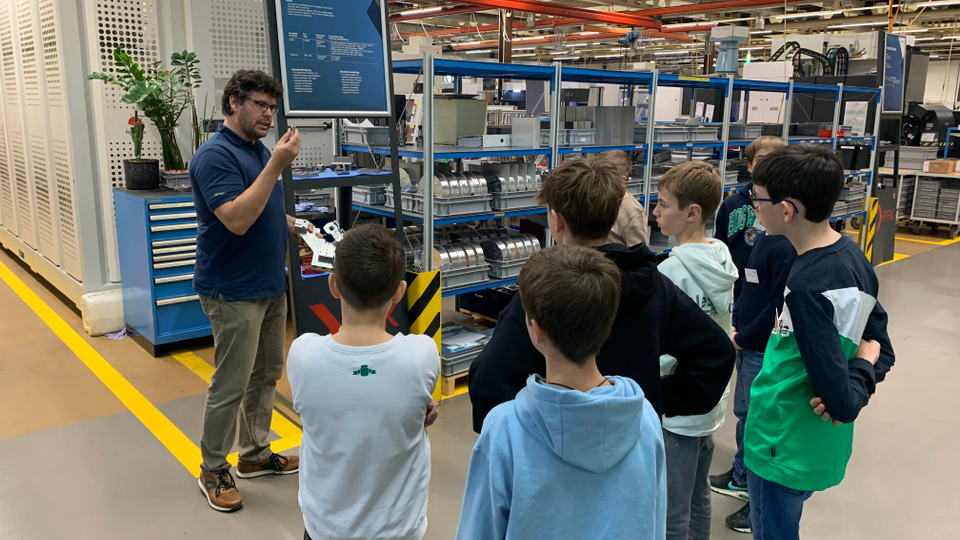 National Future Day at Komax and Schleuniger