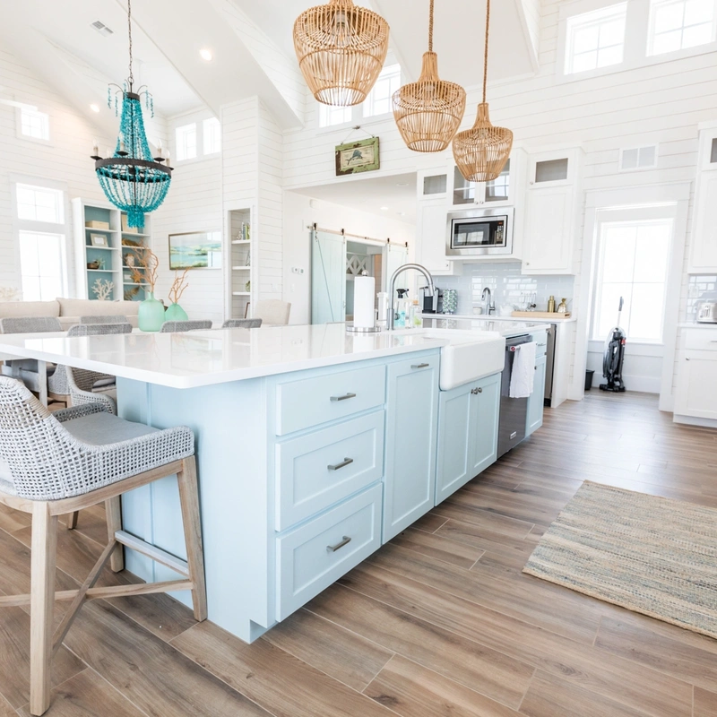 Gallery photo #7 showing Isle Be Back