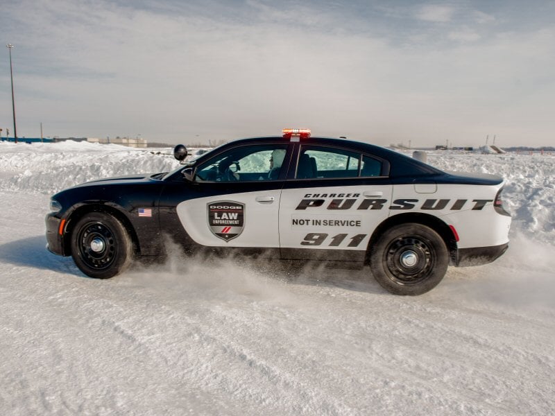 2015 Dodge Charger Pursuit AWD snow drift ・  Photo by Benjamin Hunting