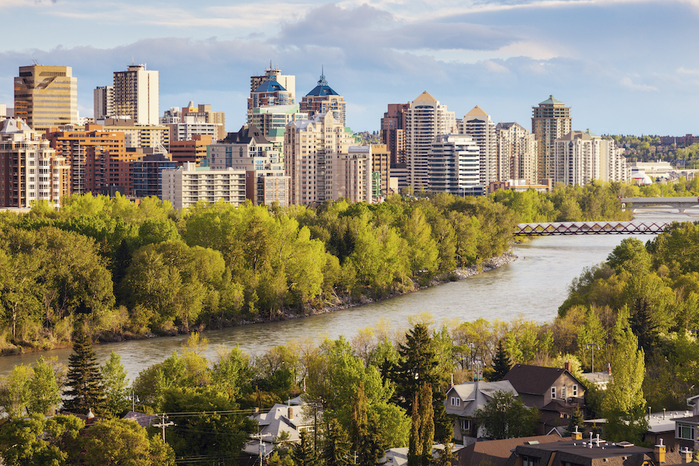 Panorama of Calgary, Alberta, Canada.jpg