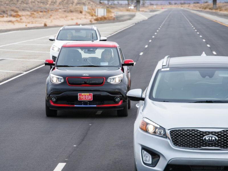 Autonomous-Kia-Soul-EV-Highway-Formation-Traffic 