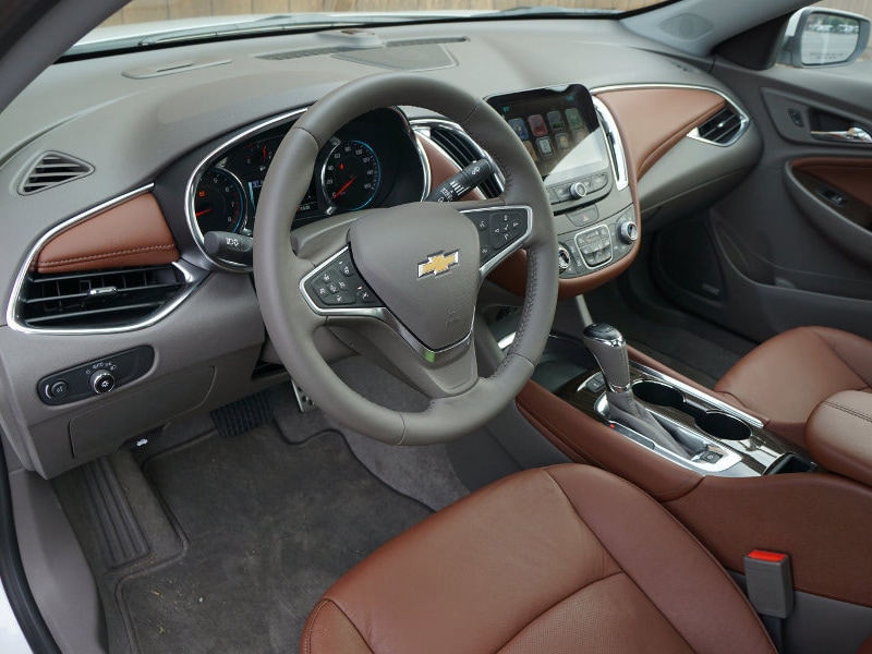 Ten Things You Need to Know About the 2016 Chevrolet Malibu Autobytel