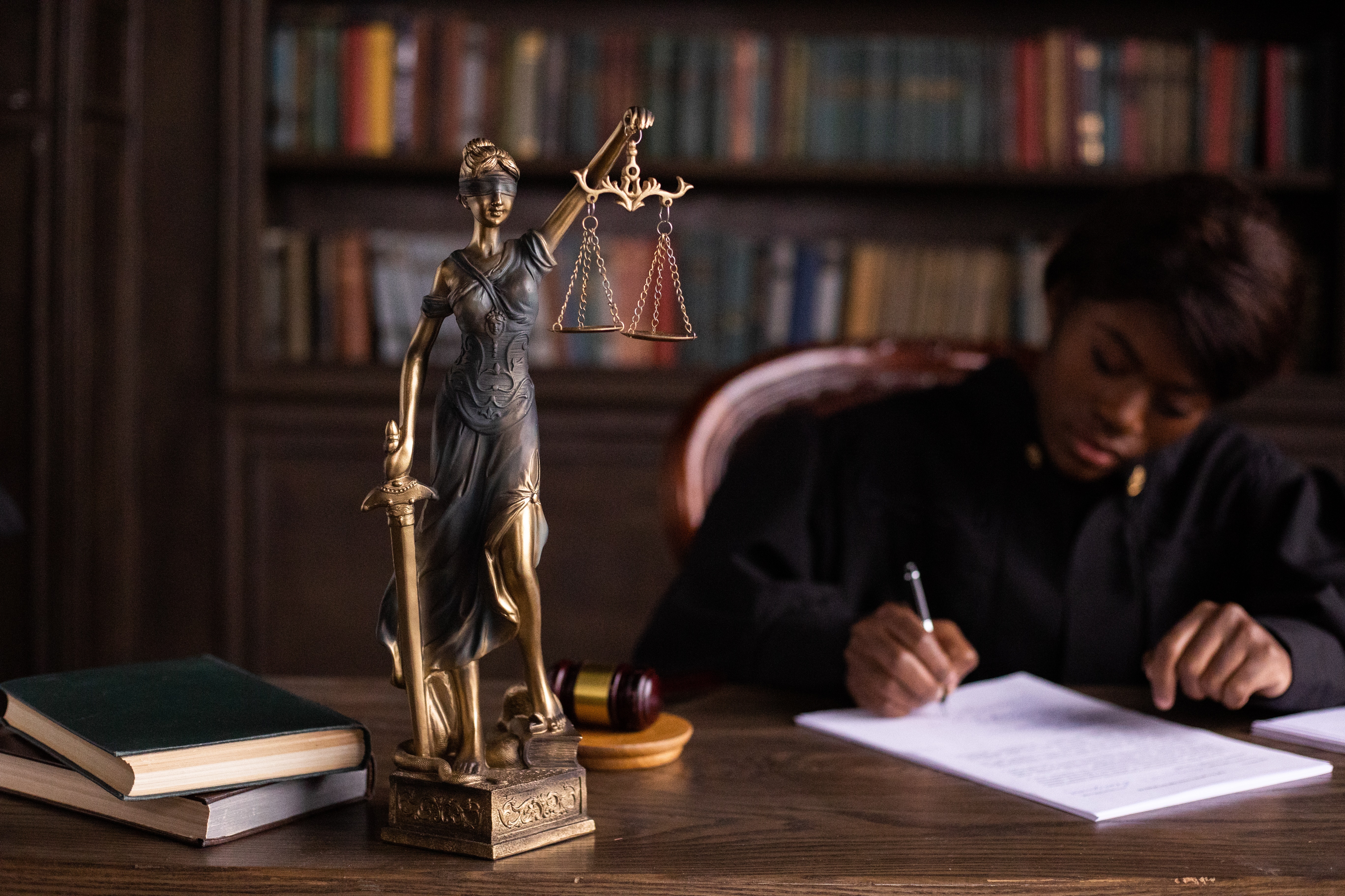 What’s the difference between litigator and lawyer?