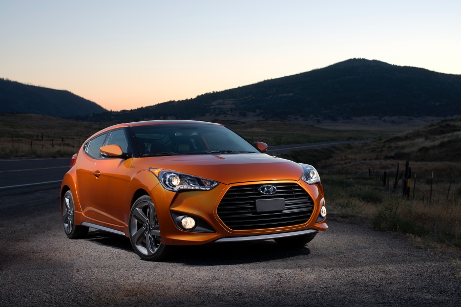 2013-Hyundai-Veloster-Turbo-2.jpg