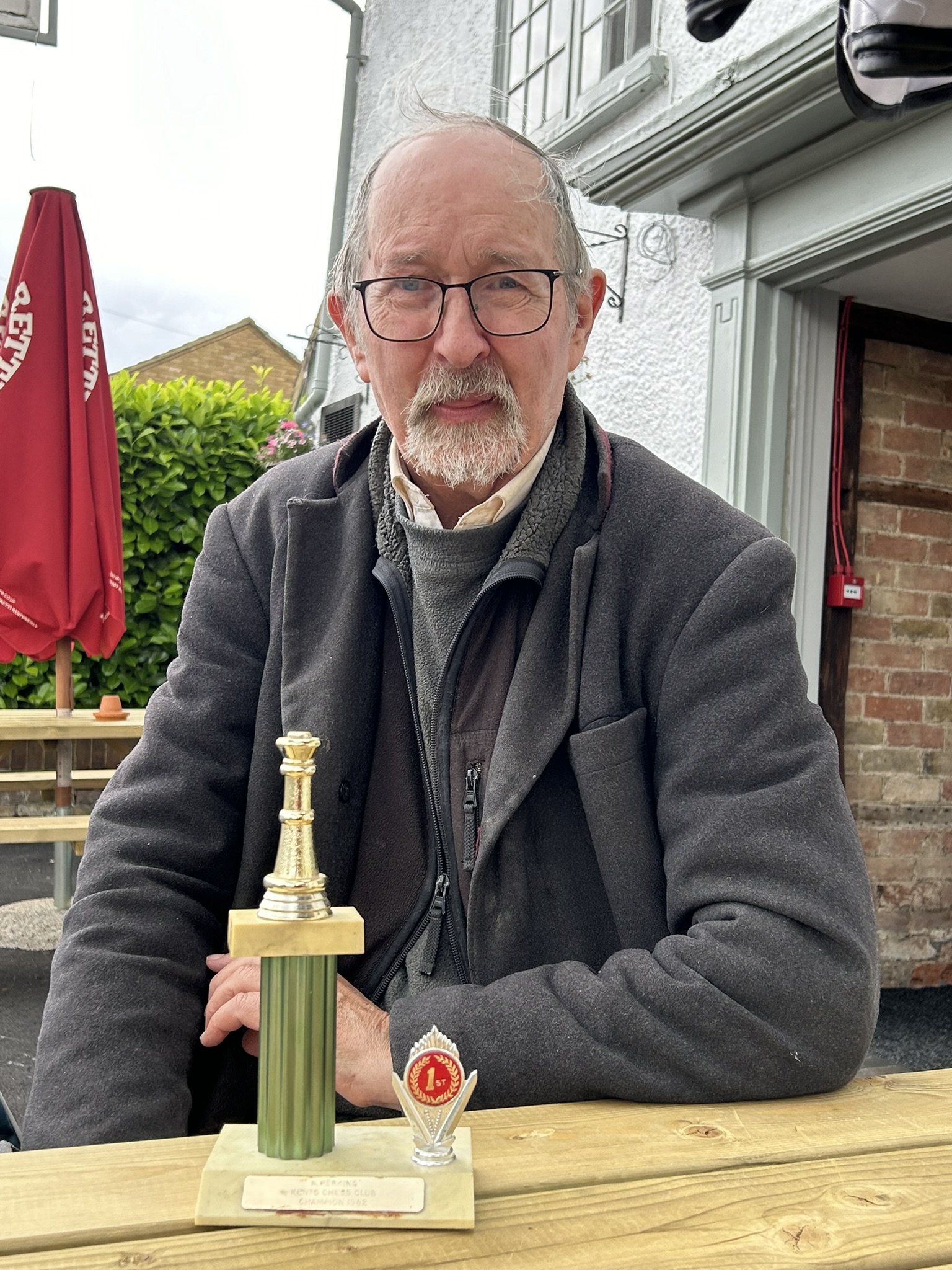 Andrew Perkins wins the 1982 Kents (Luton) Chess Club Championship.