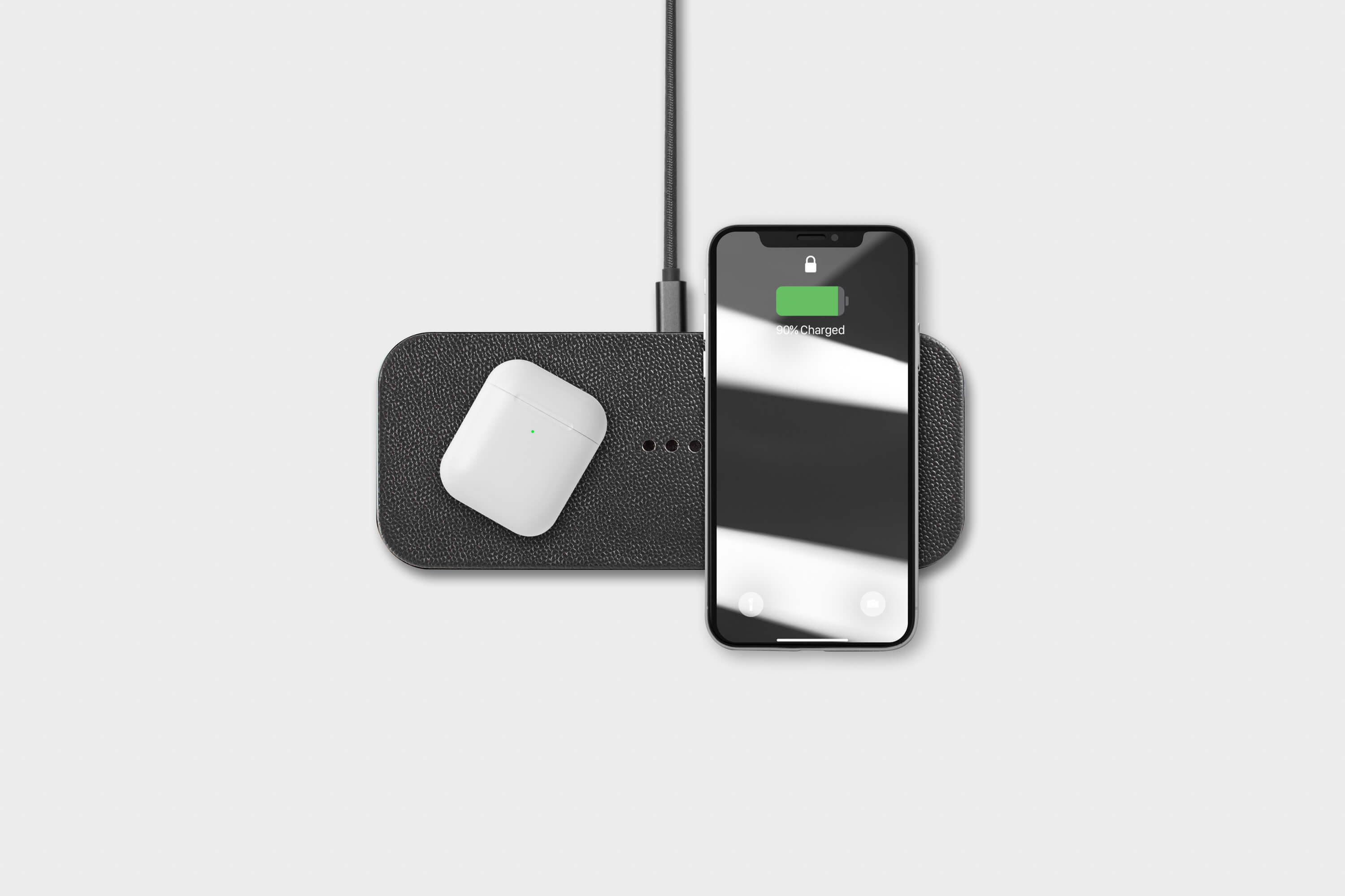 <p>Enter to win a CATCH:2 CLASSICS Wireless Charger</p>
