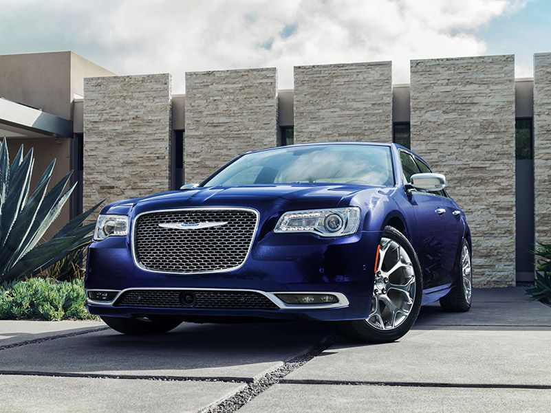 2020 Chrysler 300 hero ・  Photo by Fiat Chrysler Automobiles 