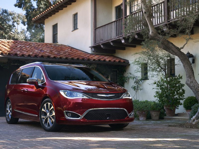 2018 Chrysler Pacifica red parked ・  Photo by FCA Media