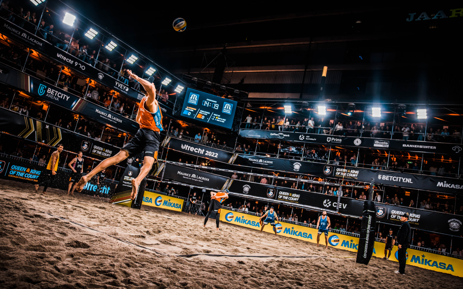 WEEKDEAL: Royal Championships Queen&King of the Court
