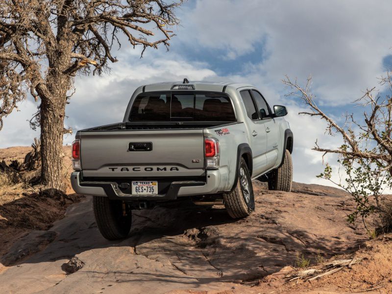 2022 Hyundai Santa Cruz vs. 2021 Toyota Tacoma | Autobytel