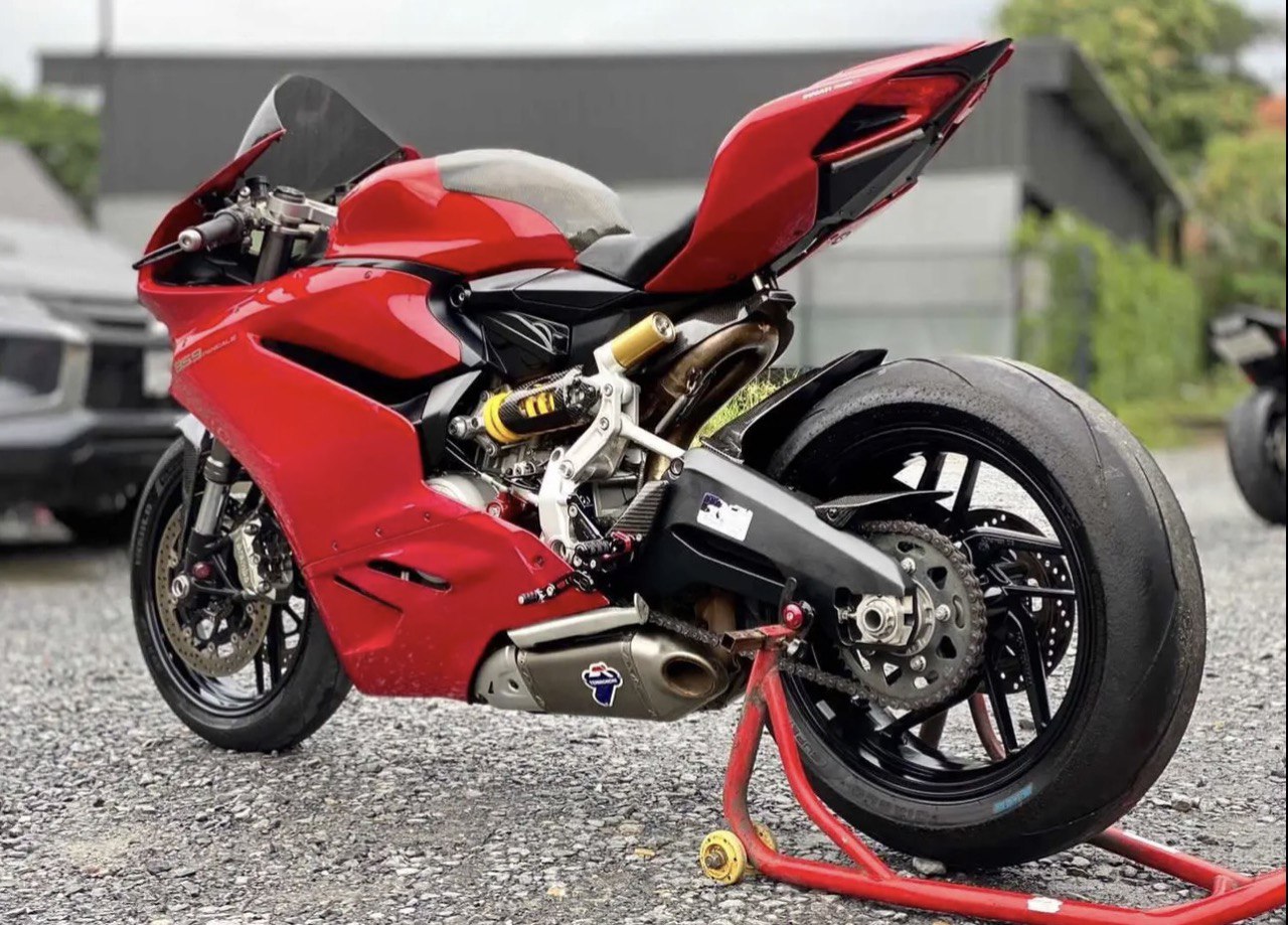 Дополнительное изображение Ducati Panigale 2017 clqmctmo1tlih0b150jxgg72l